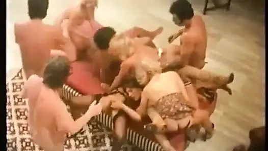 Массаж в содомии (1979)