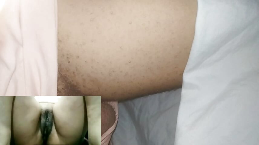Masturbating for Boyfriend on a video call