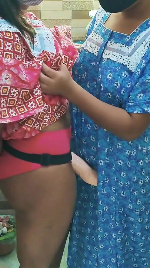 Desi hot lesbian stepsisters kitchen fuck with big dildo bangla voice | Clip 1