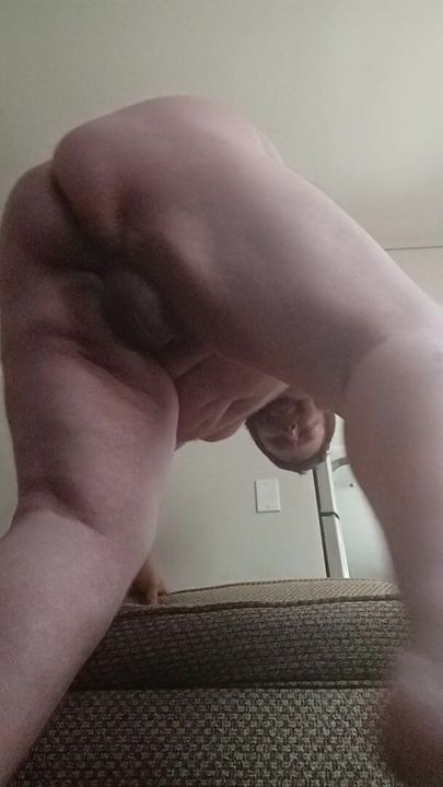 Mofo2121 pushes huge inflatable butt plug out of his sweet ass