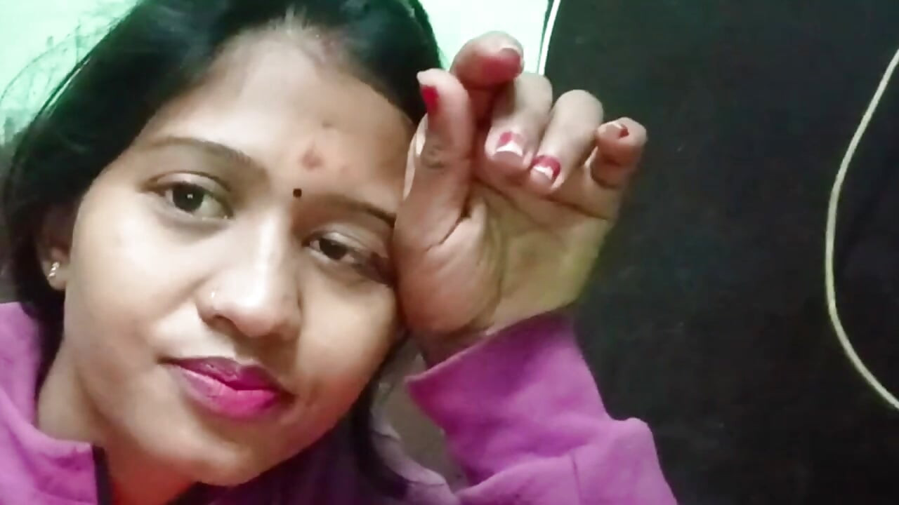 Bur me ungali karte chacha ne pakda aur chod diya