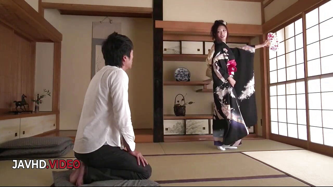 Reiko Kobayakawa's Hot Kimono Blowjob & Hardcore Fuck
