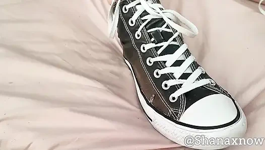 Fetiş ters ayakkabıyla muameleme boşalıyor