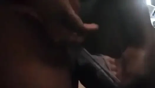 Африканская толстушка из колледжа просит хуй и показывает возбужденную