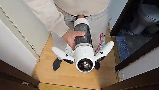 Ich habe versehentlich in das zimmer meiner stiefschwester gesprungen, während sie masturbierte