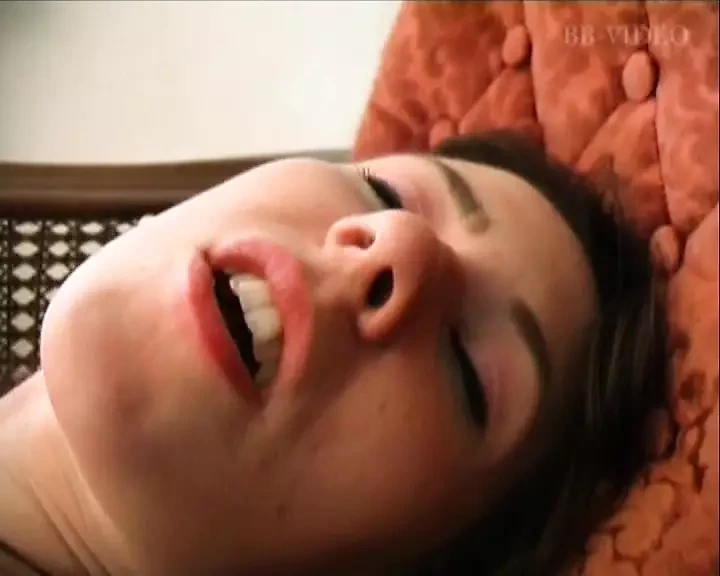 Unstoppable masturbation filmed in POV where she shows the excited pussy of German origins vol. 1