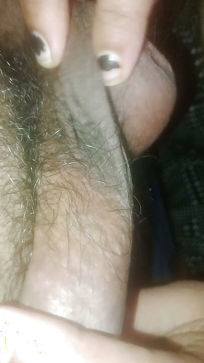 Deshi bhabhi handjob. Bhabhi ne hat se nikala. bhabhi sex. My deshi bhabhi mere land ko pakad kr hilaya