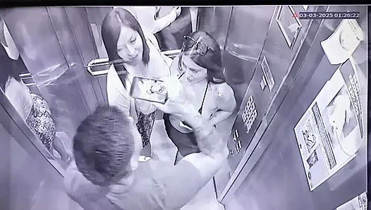 Real amateur threesome on the elevator