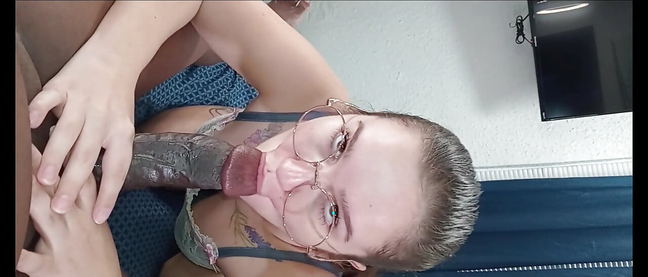 Colega mea de cameră într-o criză