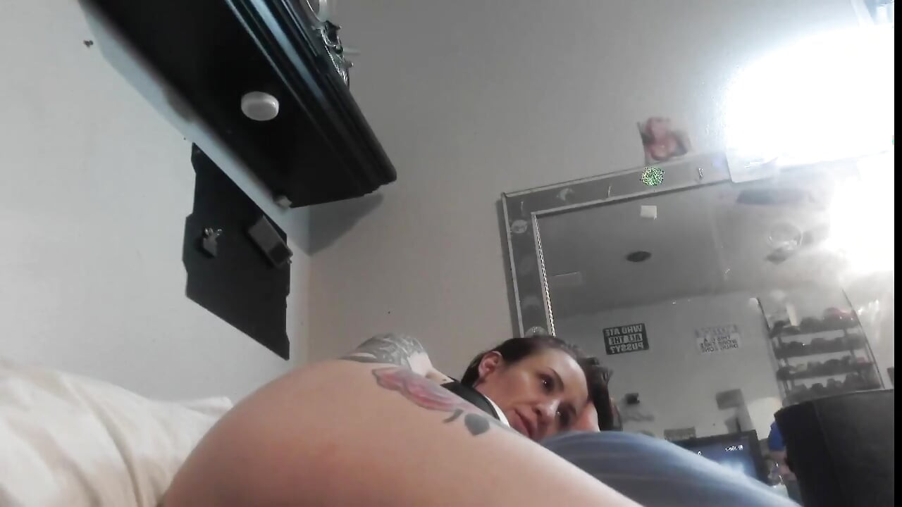 Zoey Portlands Butt