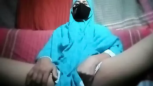 Desi bhabi Saudi Arabia Hijab Queen Priya Mom Sex