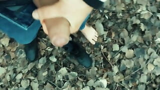 Twink Barefoot Jerking in the Park - Cumshot on Shoe and Foot