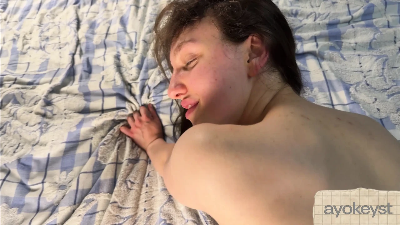 Stop working! Young horny girl demands to be fucked in the ass