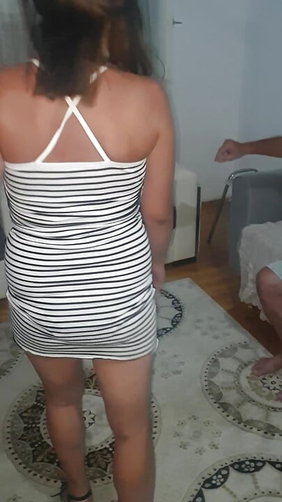Eu fiz meu jovem amante dançar música folclórica de Ancara, apenas nossa vida natural em casa.