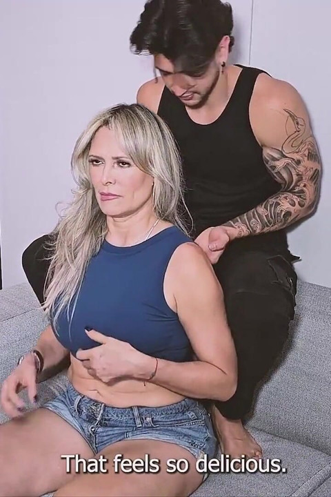Mature Neighbor Gets Fucked by Her Neighbor After a Massage - Monique Fuentes & Zack Whiter