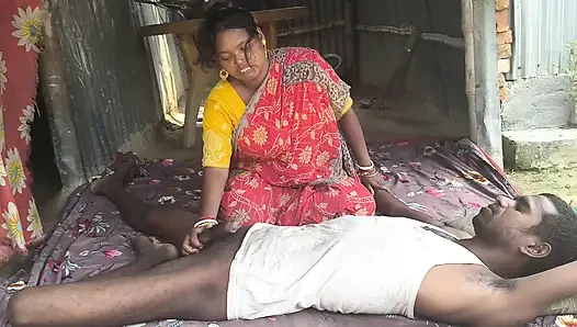 Desi pados ki housewife Ne Aakar chudai karne Diya fouking sex