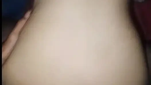 Bir arkadaşıyla evli güzel bir kadın