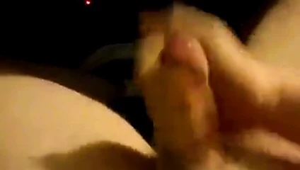 chubby kesilmemiş adam mastürbasyon kapalı
