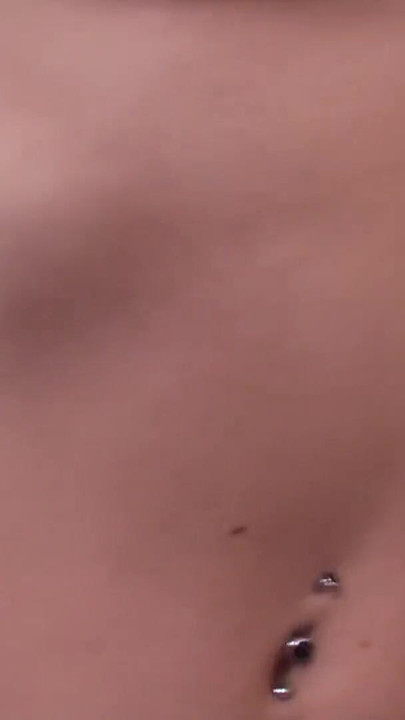 Key moment from "Sirina beim Pornocasting das kleine Fickluder"