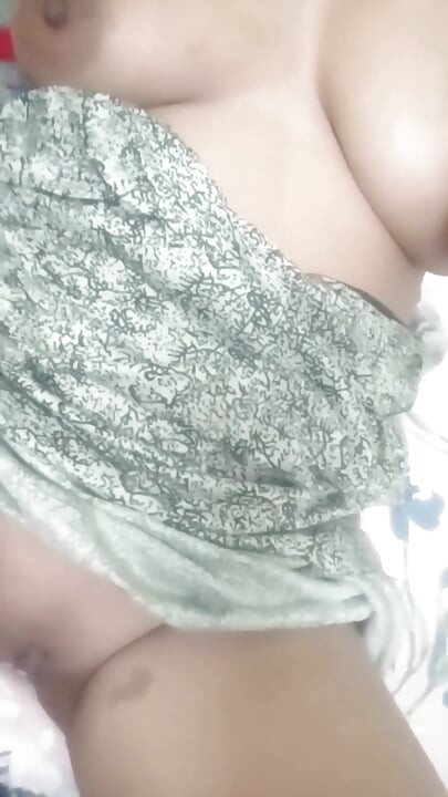Η Desi Beauty με κομψό φόρεμα - Αργό πείραγμα & έντονο σόλο παιχνίδι - Χωρίς πρόσωπο - 4K Ultra HD