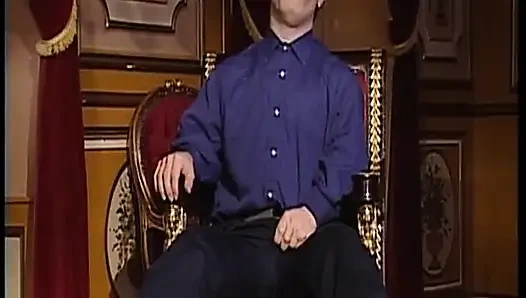 Cewek jerman rambut pirang dengan tubuh aduhai di-anal habis-habisan di pesta seks liar