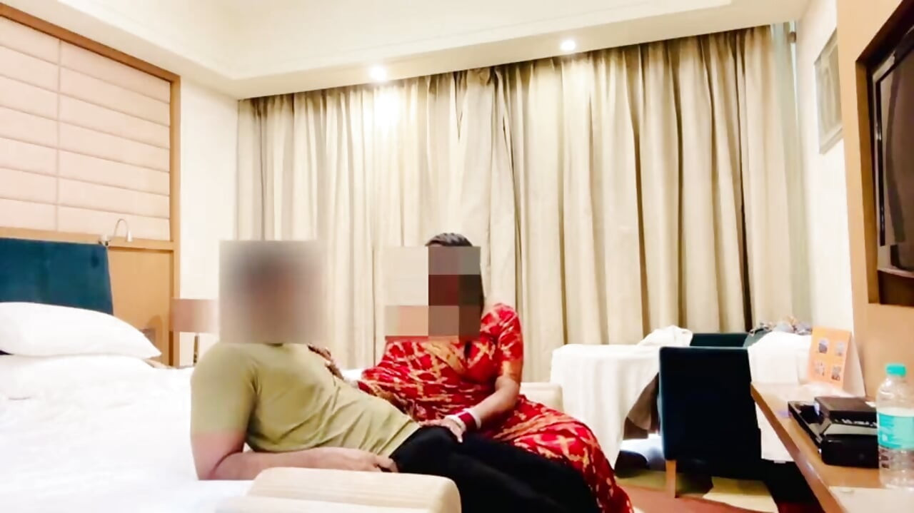 शादी के बाद बॉयफ्रेंड के साथ होटल में पहली बार चुदाई