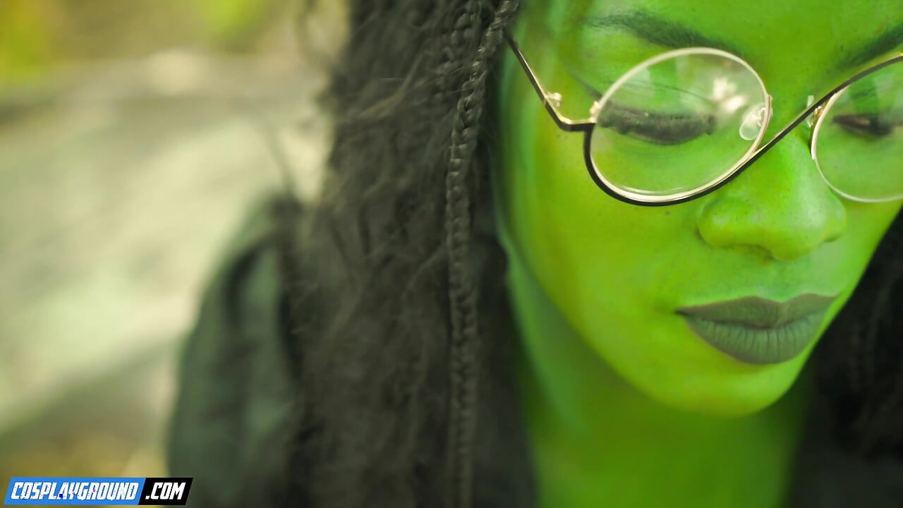 Ana Foxxx Fucks Kenna James with a Giant Green Dildo and They Cum Together, Wicked Porn Cosplay Parody