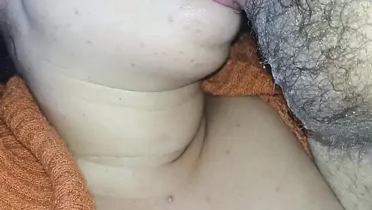 AUS DER SICHT DES BESTEN HEISSEN UND NASSEN BLOWJOBS DIESER SCHLAMPE