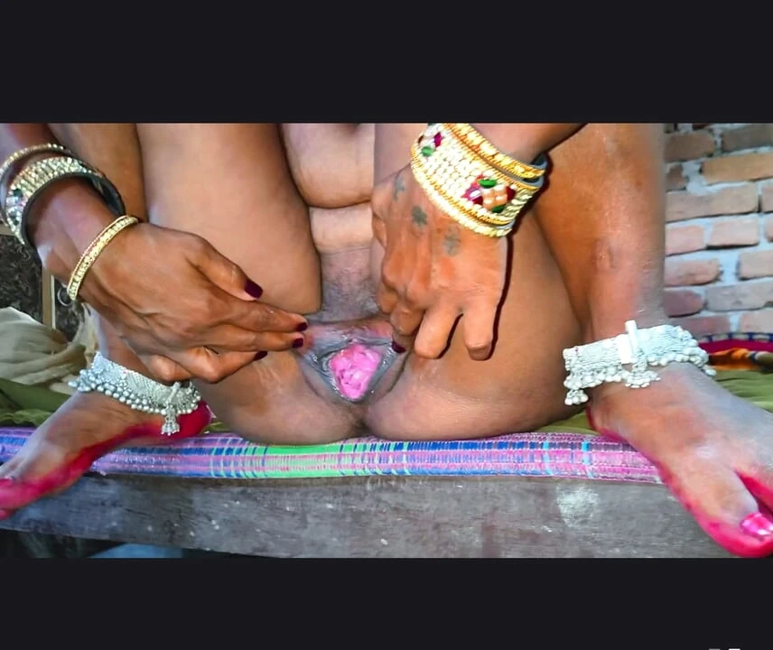 Sasural se aaye new married girlfriend ko boyfriend ne romantic mood se boobs daba ke bedroom sex kiya