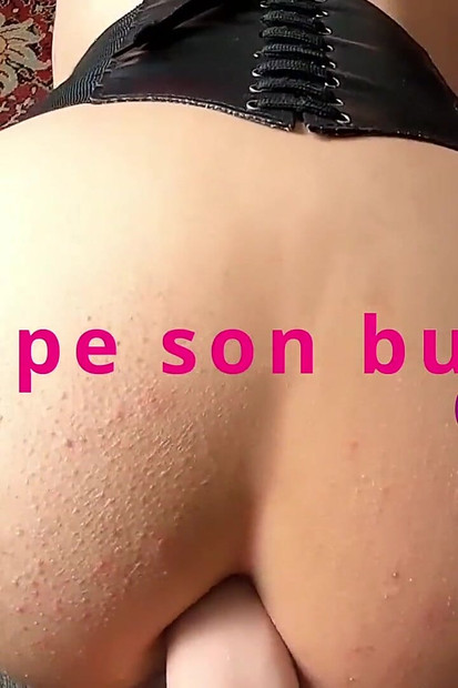 Sonia (femboy) Je Njezina Kremasta Guza (Obrnuti Kaubojski Anal)