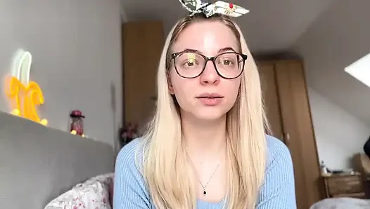 Onu 5329 dolardan ve yeni bir ysl çantasından boşalttim! (findom hikayesi)