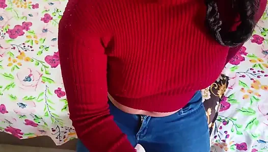 Симпатичная индийская девушка трахается перед семьей