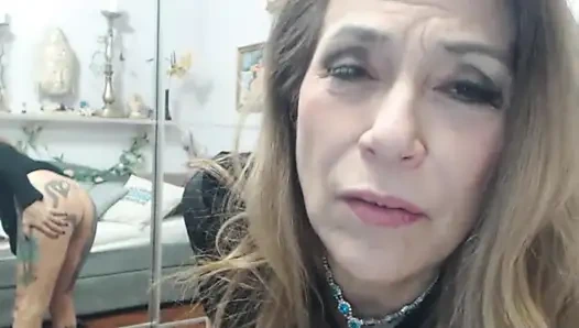 Entot aku dengan gaun karpet merahku