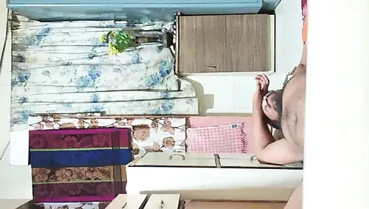 I called my desi girlfriend to my house and swollen her pussy.