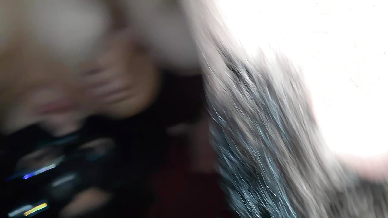 old men kissing young girl close up