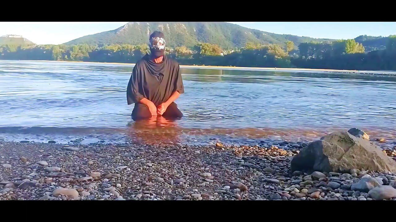 cum in a big river
