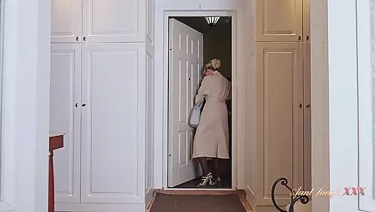 AuntJudysXXX - Horny MILF Flight Attendant Mishel Fucks a Stranger in Her Hotel Room