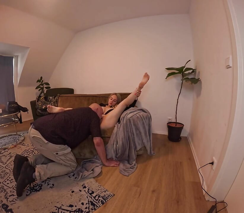 舔我的屁眼和阴道直到我射精!