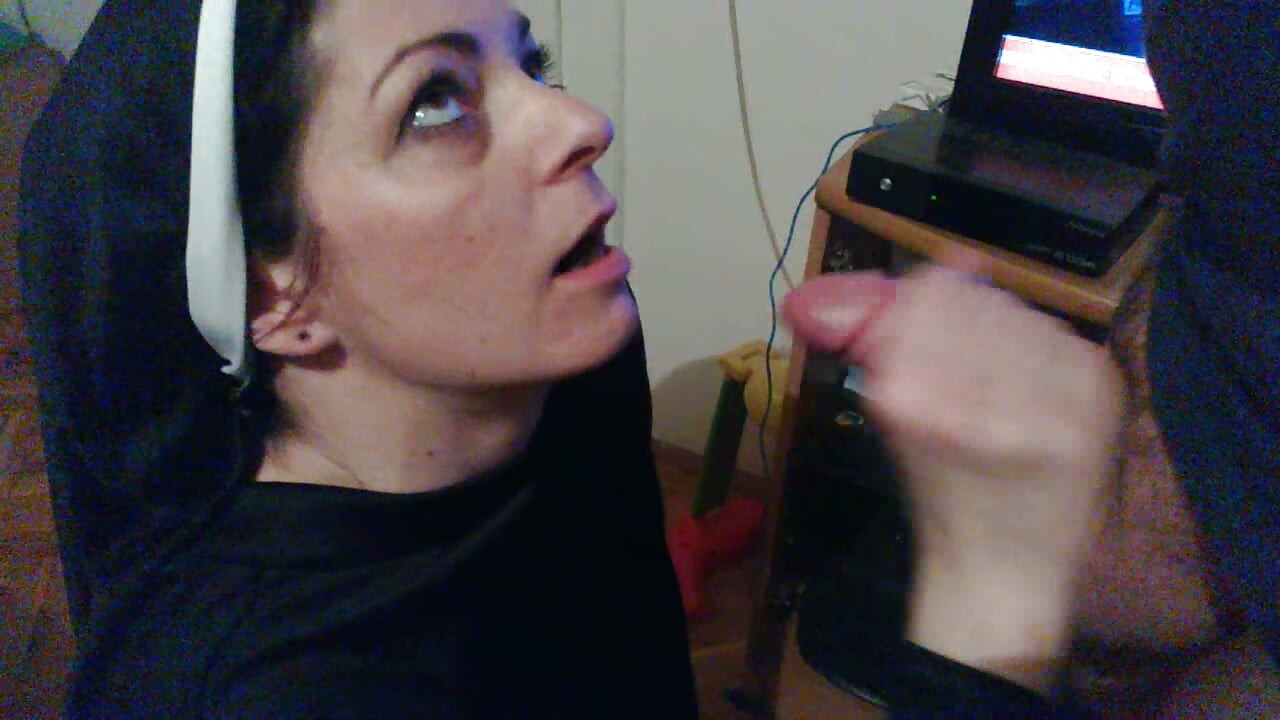 Homemade Sextape, wife on kitchen table
