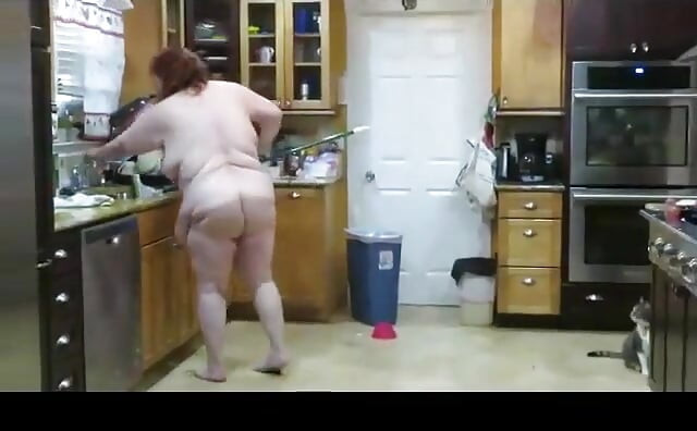 Requested video Big fat Stepmom milf cleans kitchen with her sponge while talking nasty to her
