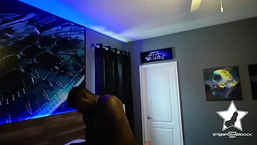 Arschanbetung und gefickt werden: Ace hardz und miss Pink Plüsch