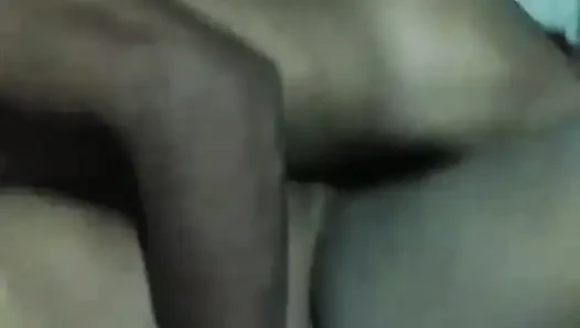 Pelayanku melakukan seks tha