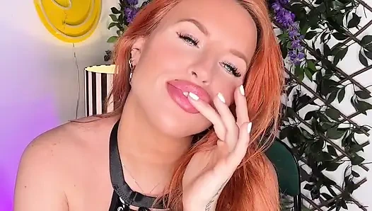 Госпожа Kayla требует вашего полного внимания и поклонения