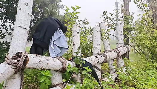 Naked masturbation outdoors, but I can't cum out, is someone coming to suck my cock