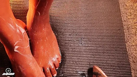 Lola Black XXX Ebony Feet In High Heels