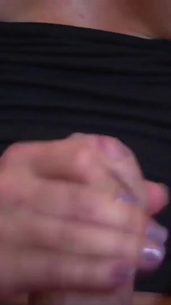Key moment from "notgeile teen schlampe wacht feucht auf"