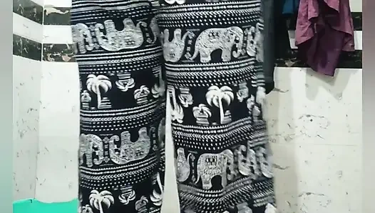 Sesi pemotretan tubuh seksi priya bhabi