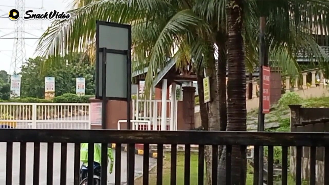 Pobrini se za to što je počeo prsa