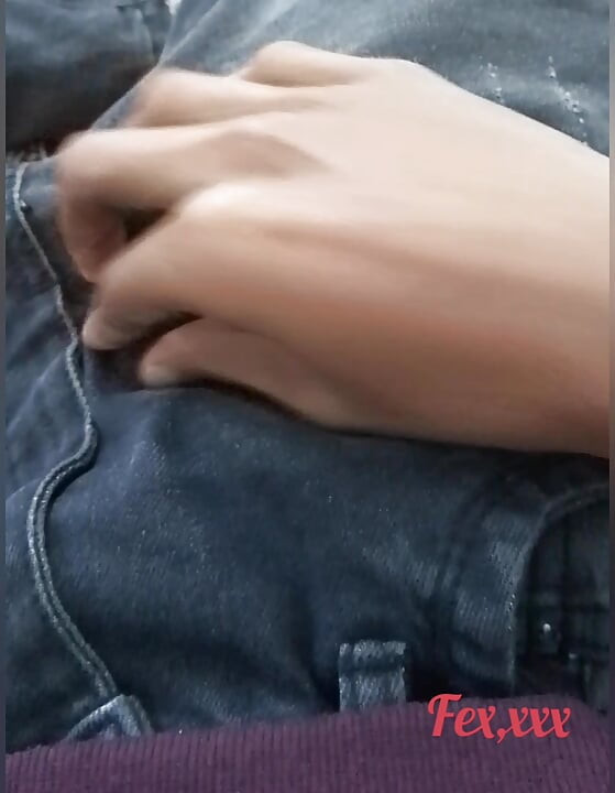 我喜欢suti meye，就像18岁以上的女孩一样热辣性感