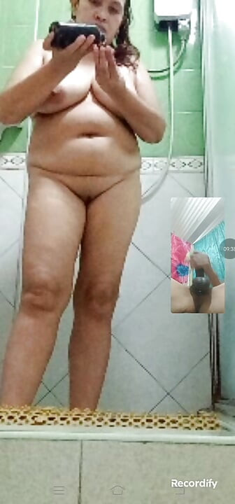 Selalu saling menyentuh satu sama lain bagian 2..